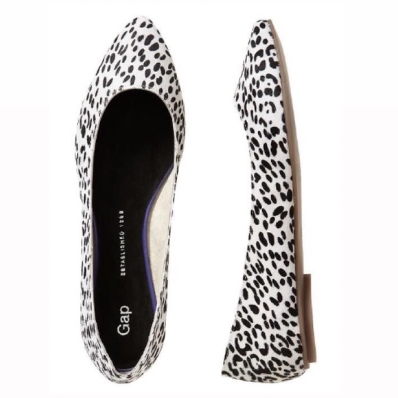 GAP Shoes - GAP Printed Pointy Flats